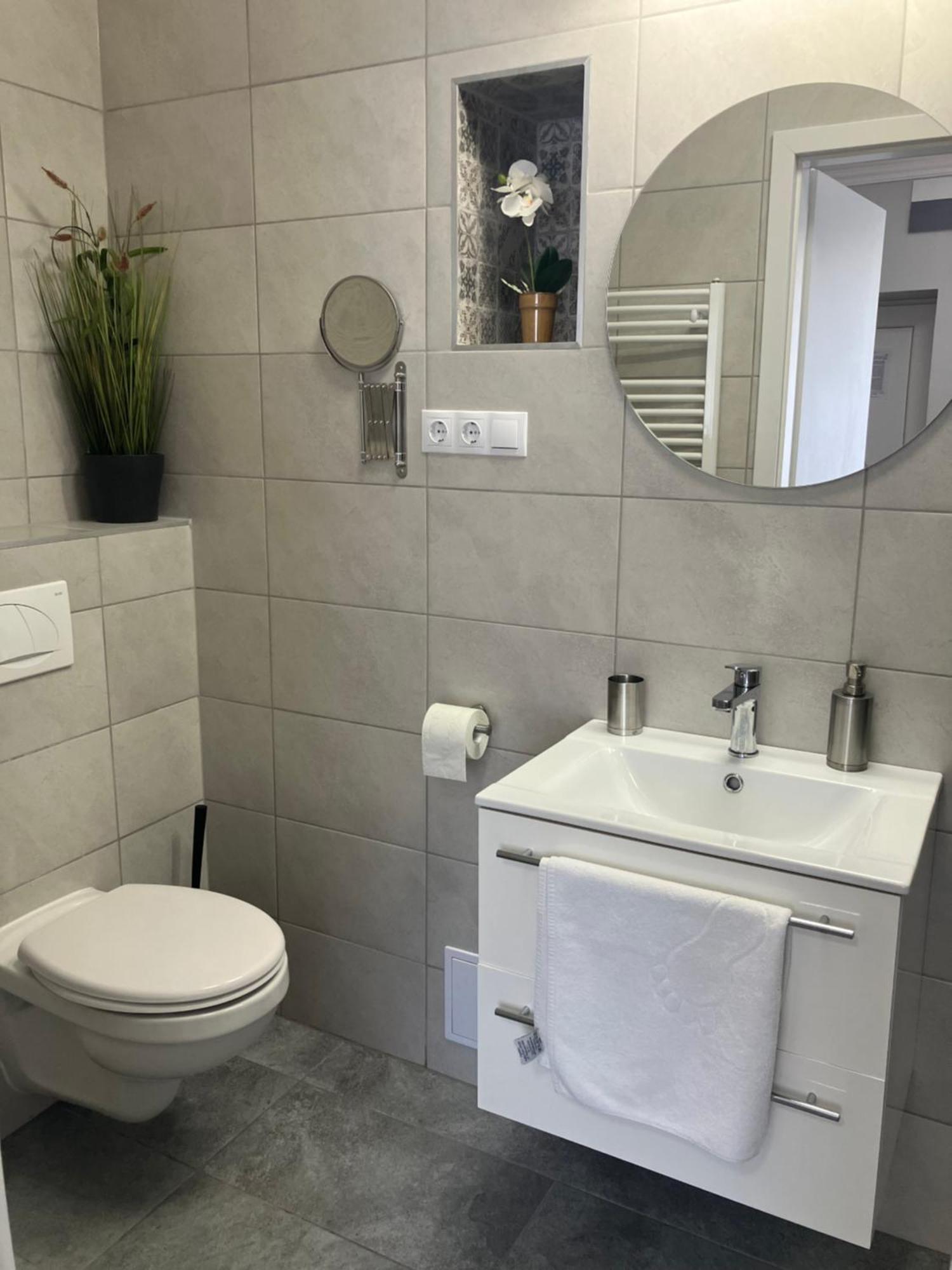 Illa Apartments Eğri Dış mekan fotoğraf
