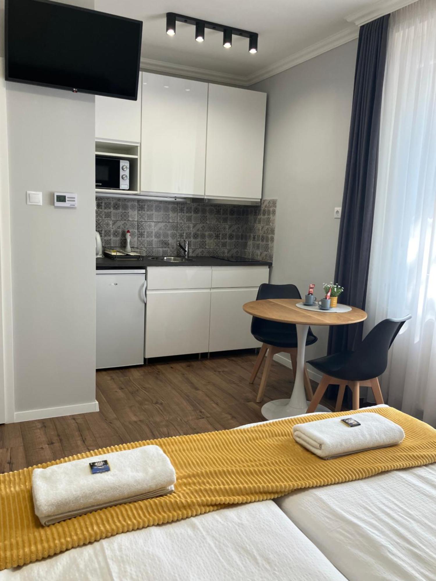 Illa Apartments Eğri Dış mekan fotoğraf
