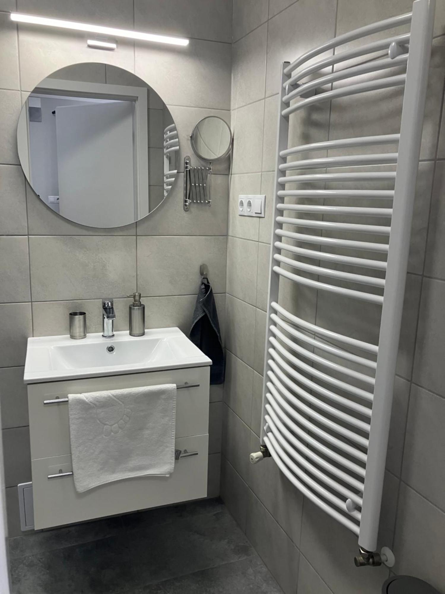 Illa Apartments Eğri Dış mekan fotoğraf