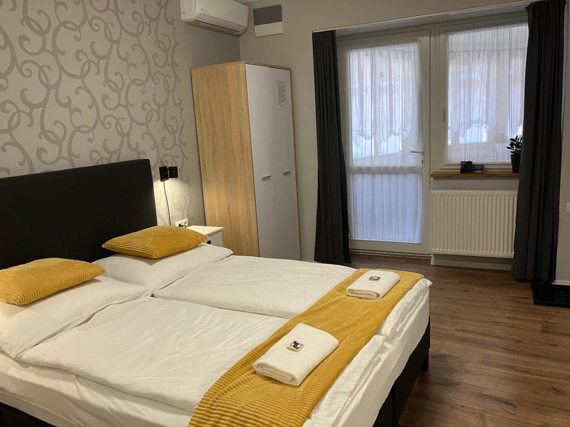 Illa Apartments Eğri Dış mekan fotoğraf