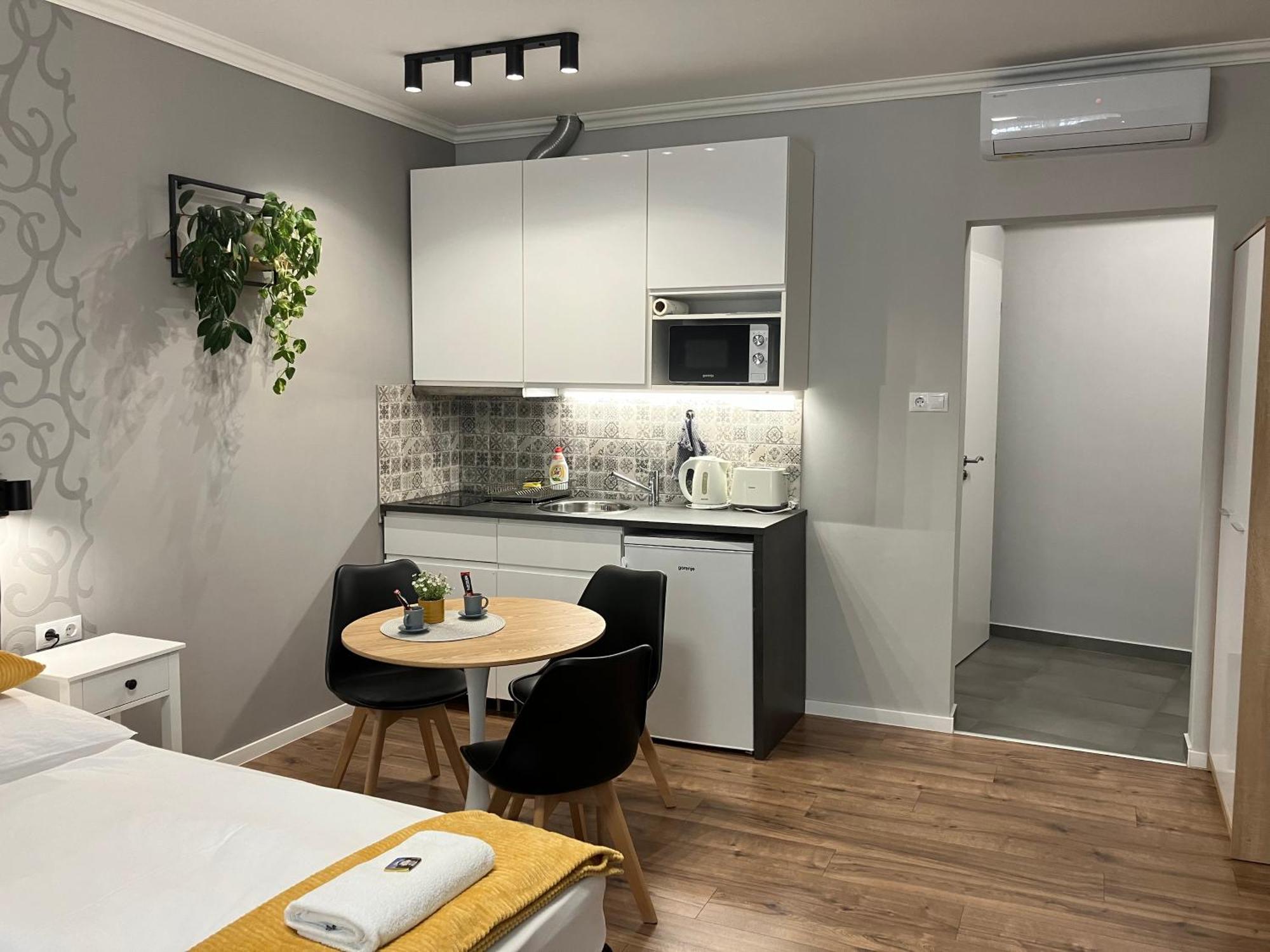 Illa Apartments Eğri Dış mekan fotoğraf