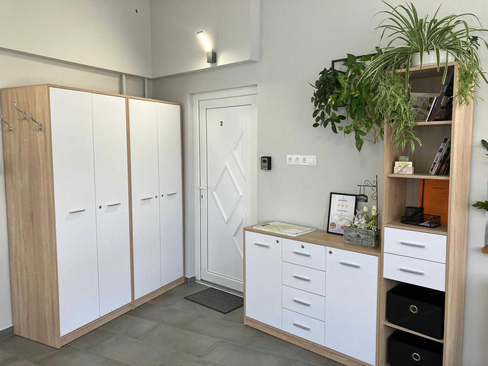 Illa Apartments Eğri Dış mekan fotoğraf