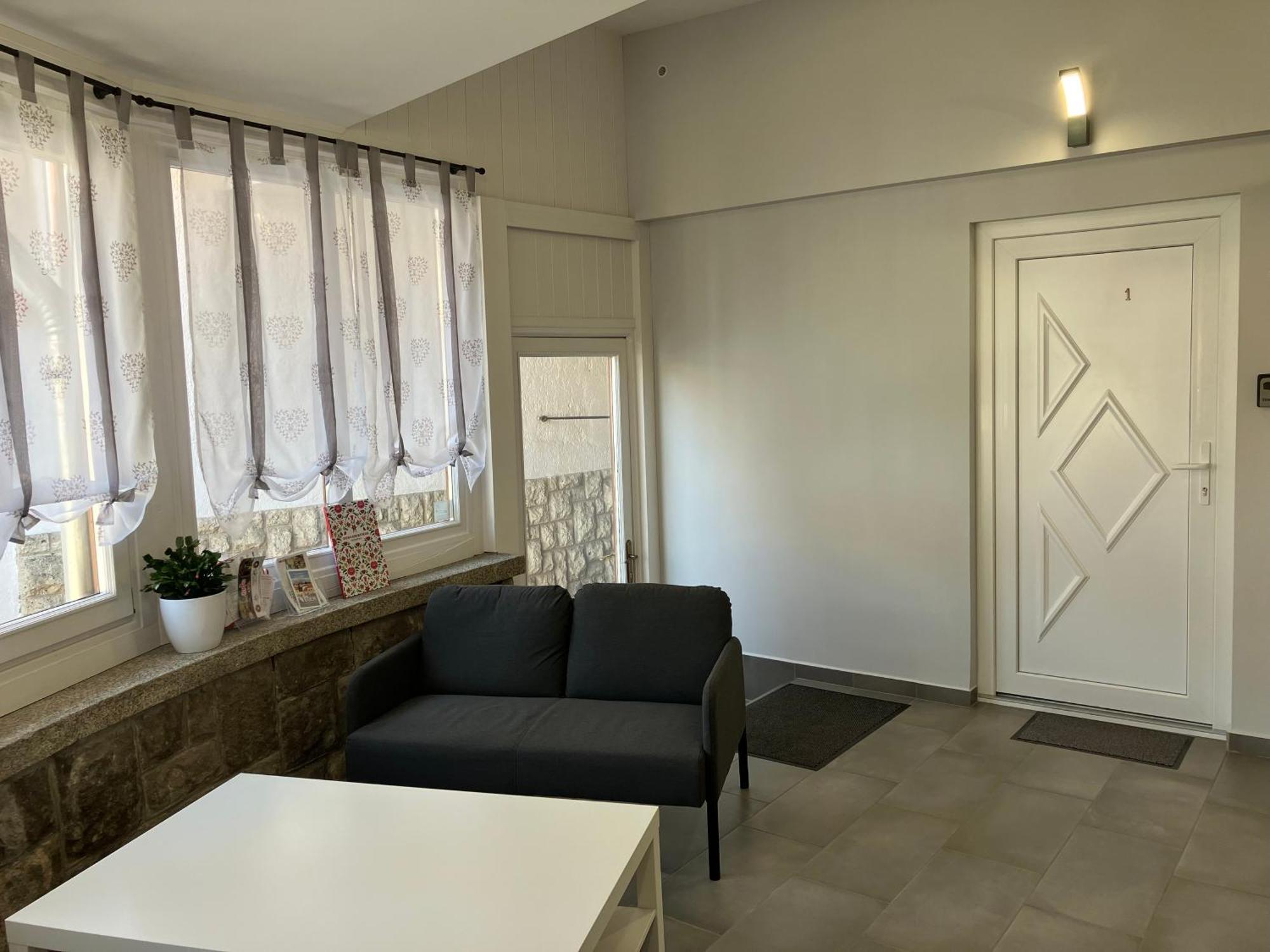 Illa Apartments Eğri Dış mekan fotoğraf