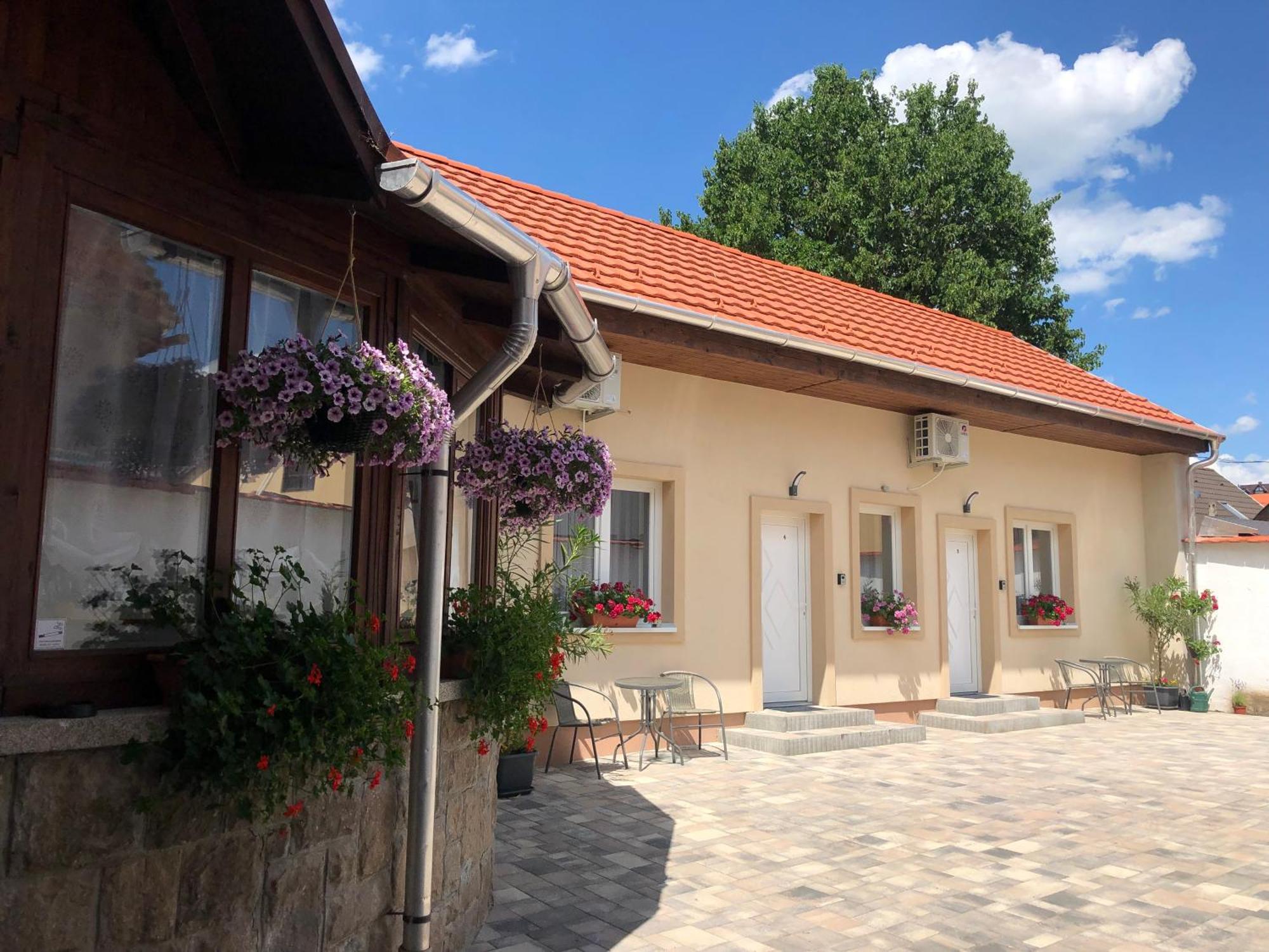 Illa Apartments Eğri Dış mekan fotoğraf